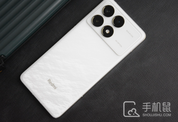 Redmi K70 至尊版摄像头像素多少？